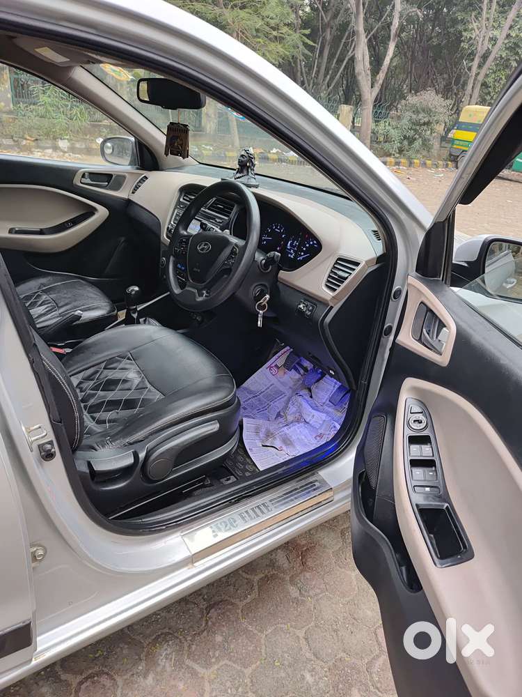 Hyundai Elite I20 Sportz (o) 1.4, 2017, Cng & Hybrids