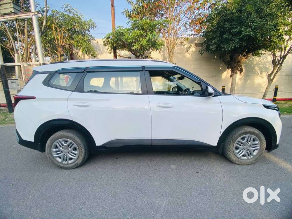 Kia Carens 1.5 Prestige 7 Str, 2024, Petrol