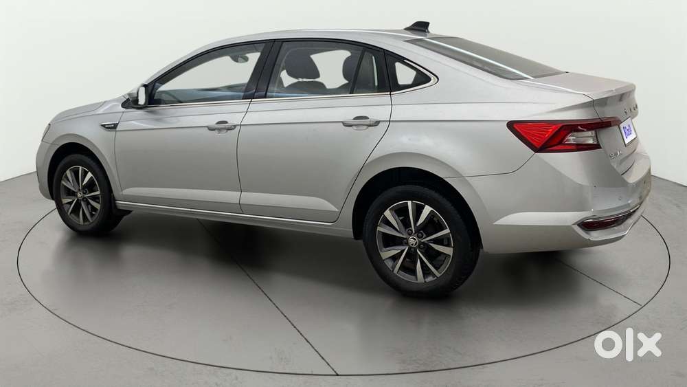 Skoda Slavia Style 1.0l Tsi Mt, 2023, Petrol