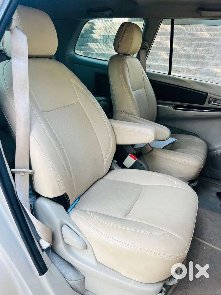 Toyota Innova 2.5 V 7 Str, 2014, Diesel