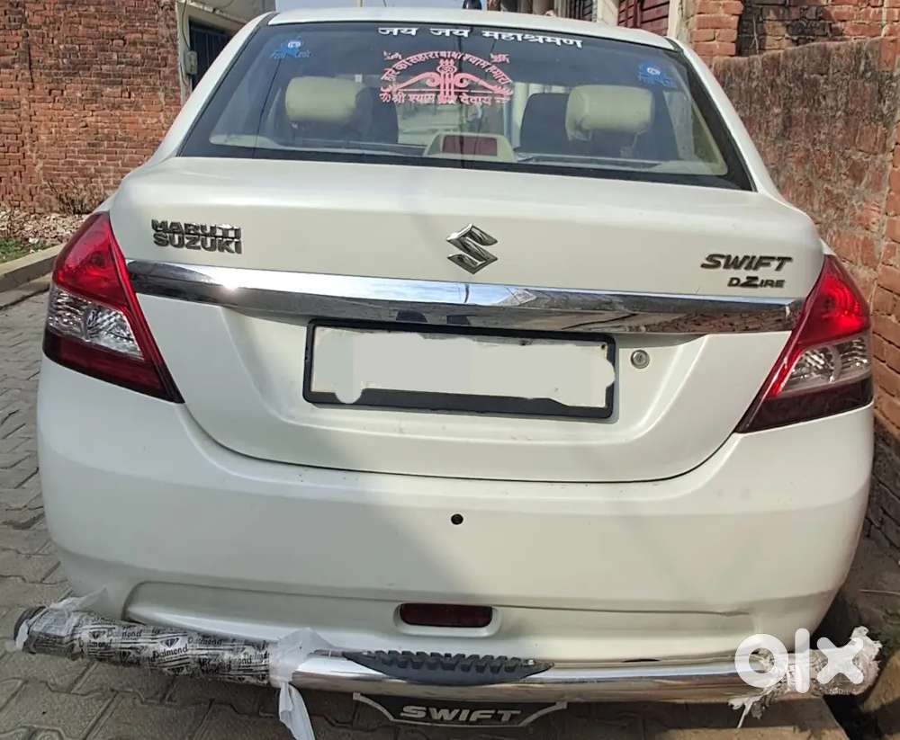 Maruti Suzuki Dzire 2013 Petrol Well Maintained Look Like New.