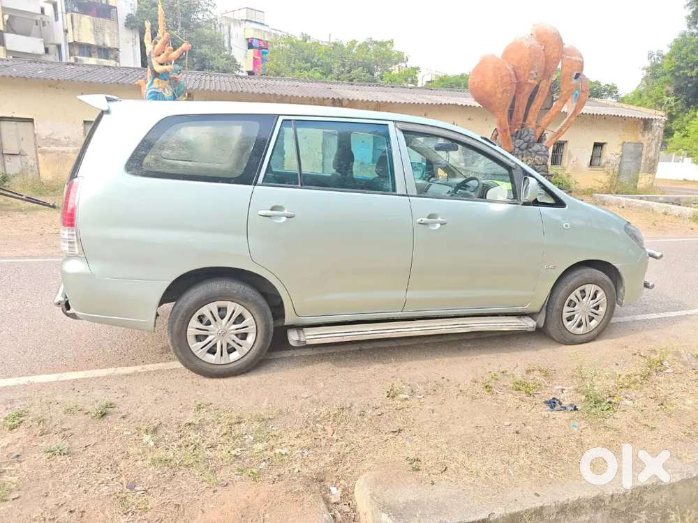 Toyota Innova 2008 Diesel Well Maintained Showroom Service.