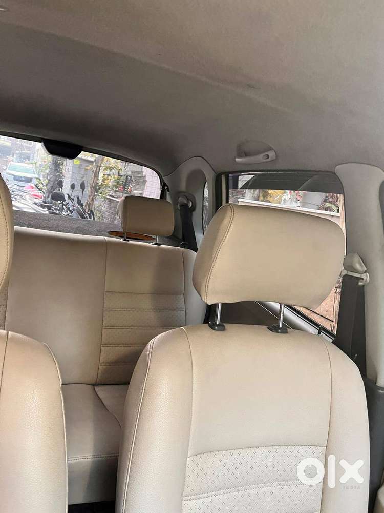 Alloy Wheel,system, Center Locking,power Window,power Steering,