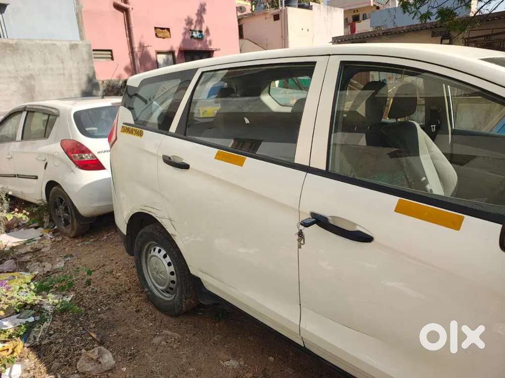 Mahindra Marazzo 2023 Diesel 68000 Km Driven
