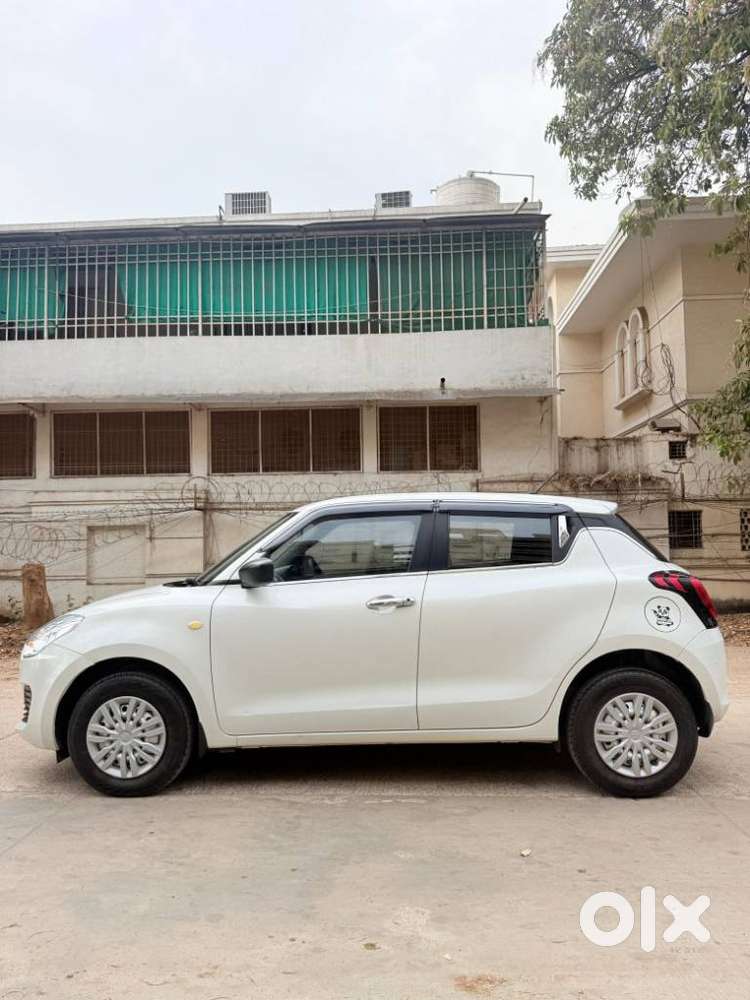 Maruti Suzuki Swift Vvt Lxi, 2021, Petrol
