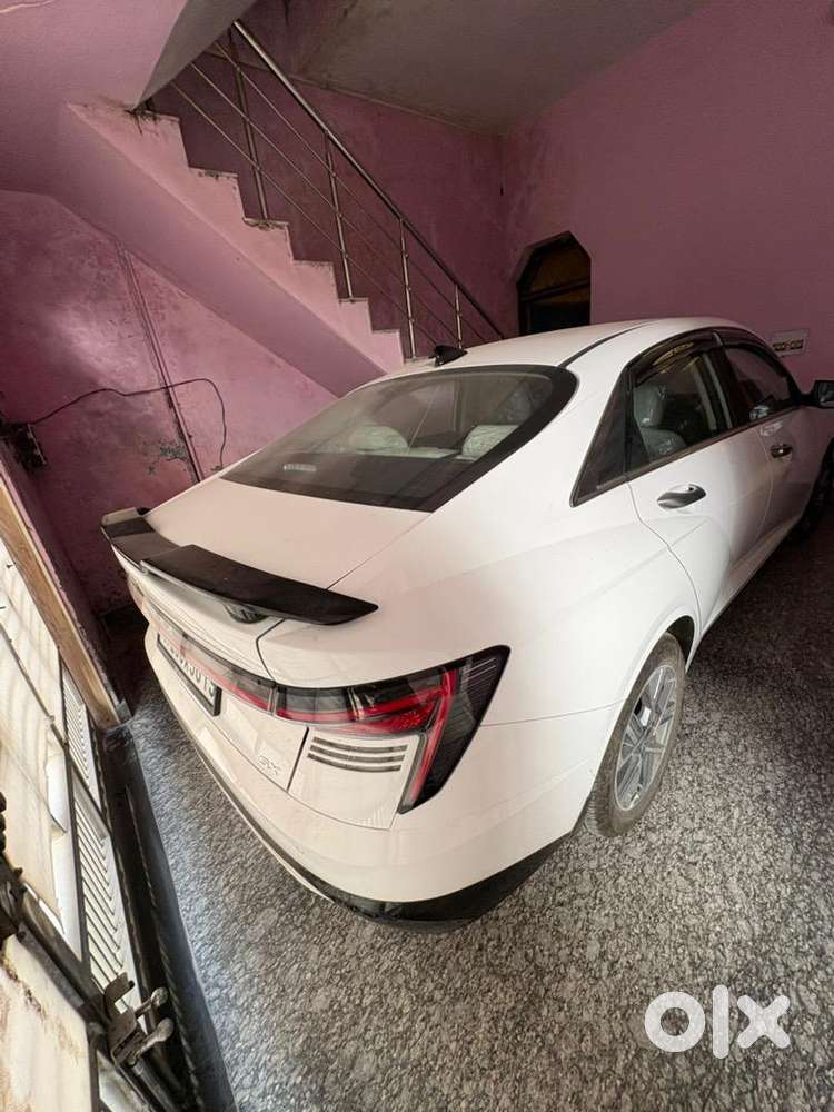 Hyundai New Verna 2025 Petrol 6000 Km Driven