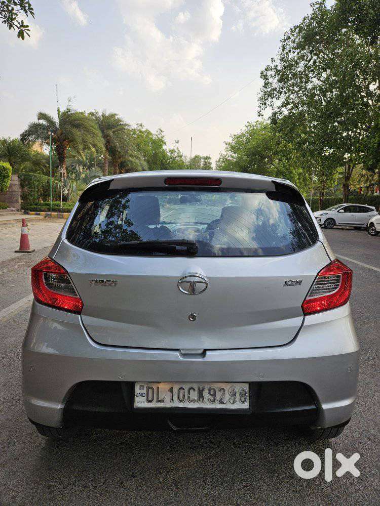Tata Tiago 1.2 Revotron Xza, 2018, Petrol