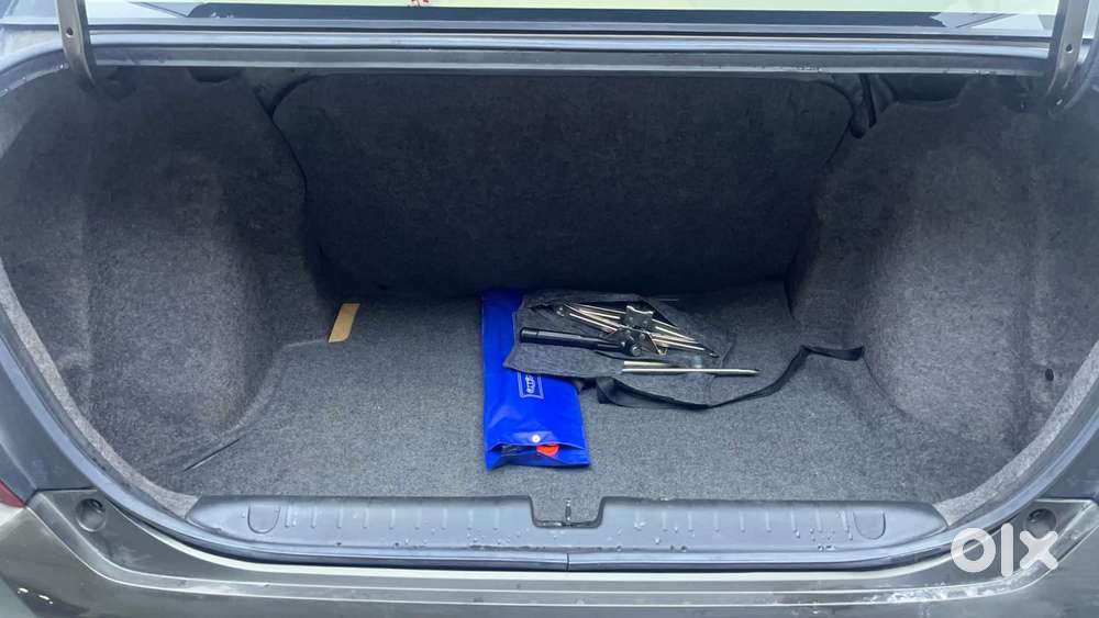 Honda Amaze Vx 1.2 Petrol Mt, 2023, Petrol