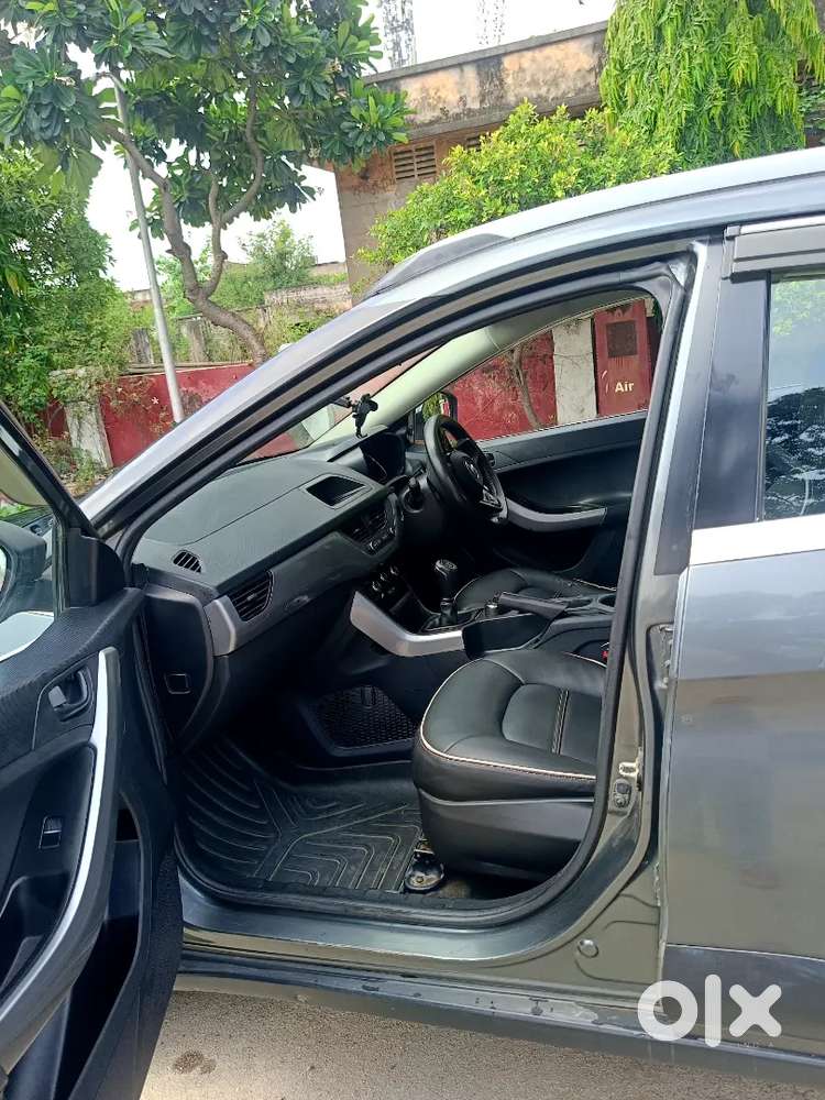 Tata Nexon Top Model Sunroof Diesel