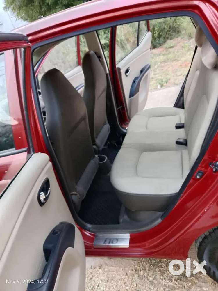 Hyundai I10 Sportz 2012