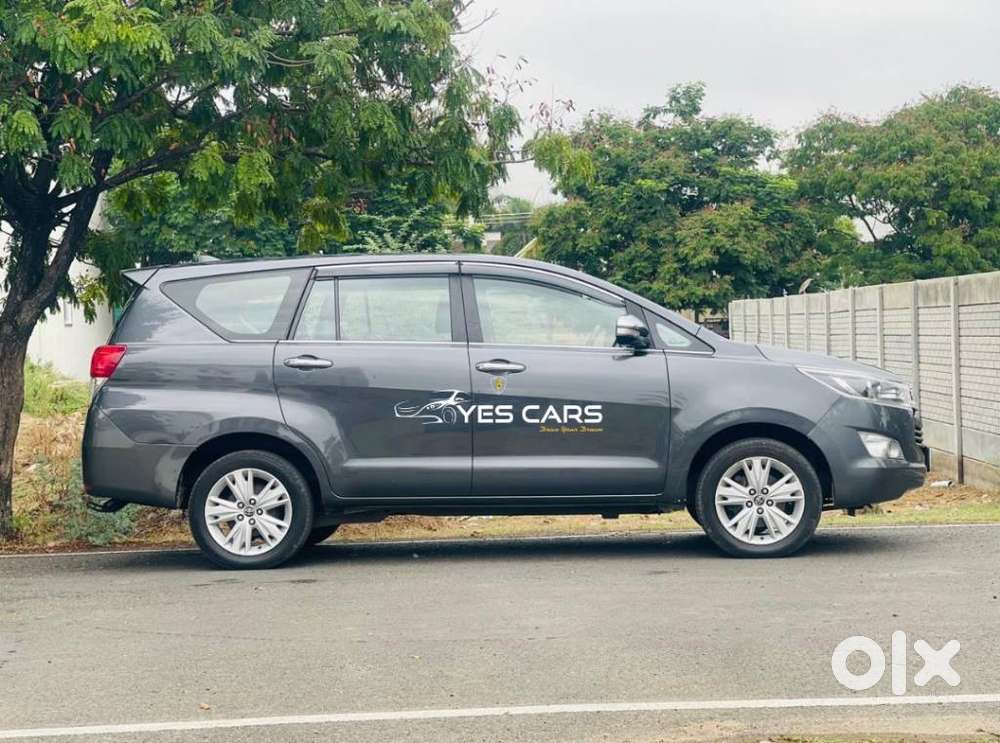 Toyota Innova Crysta 2.8z Automatic, 2016, Diesel