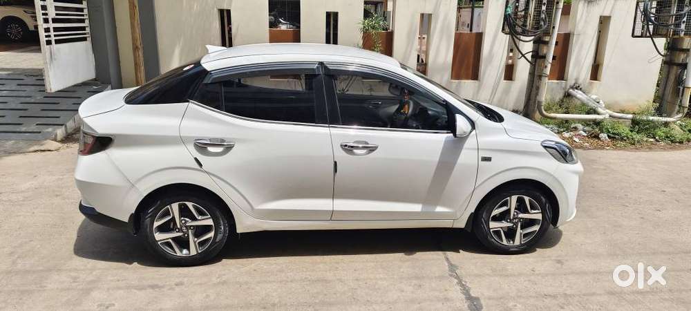 Hyundai Aura Sx Plus Crdi Automatic, 2021, Petrol