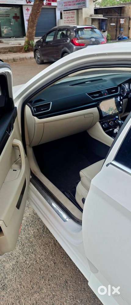 Skoda Superb 2017 Diesel Well Maintained