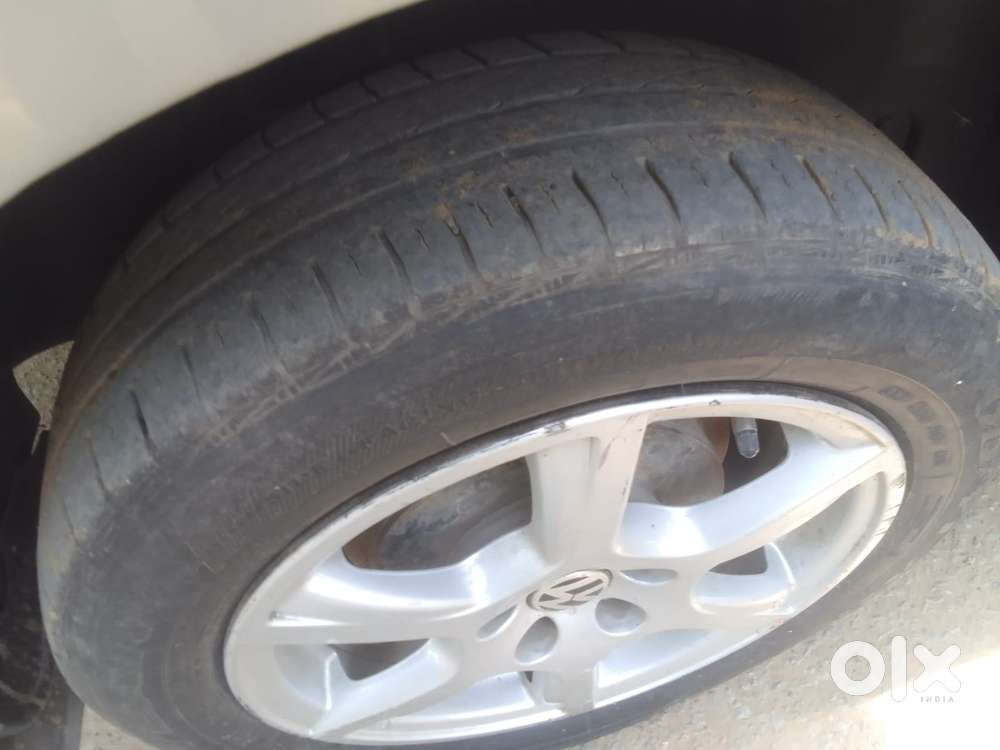 Volkswagen Vento 1.2 Tsi Highline Plus At, 2014, Petrol