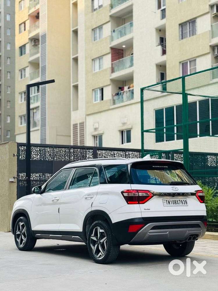 Hyundai Alcazar Platinum, 2024, Petrol