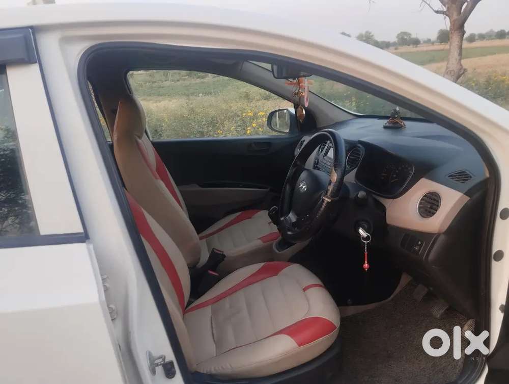 Hyundai Grand I10 2015 Diesel 72000 Km Driven