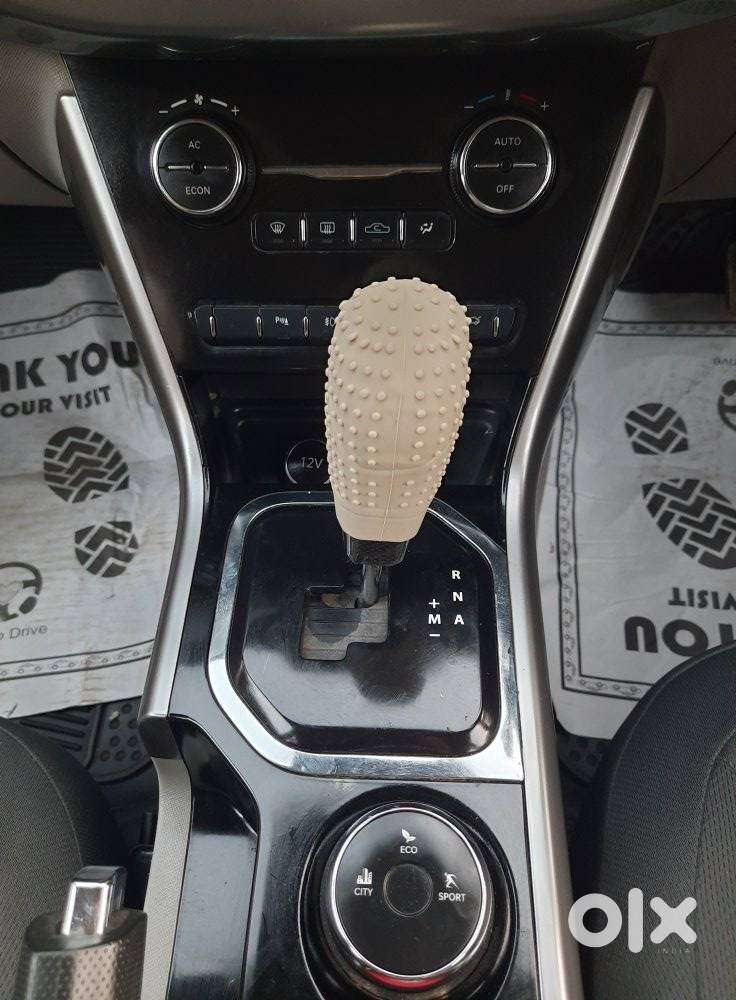 Tata Nexon 1.2 Revotron Xza Plus Dualtone, 2018, Petrol