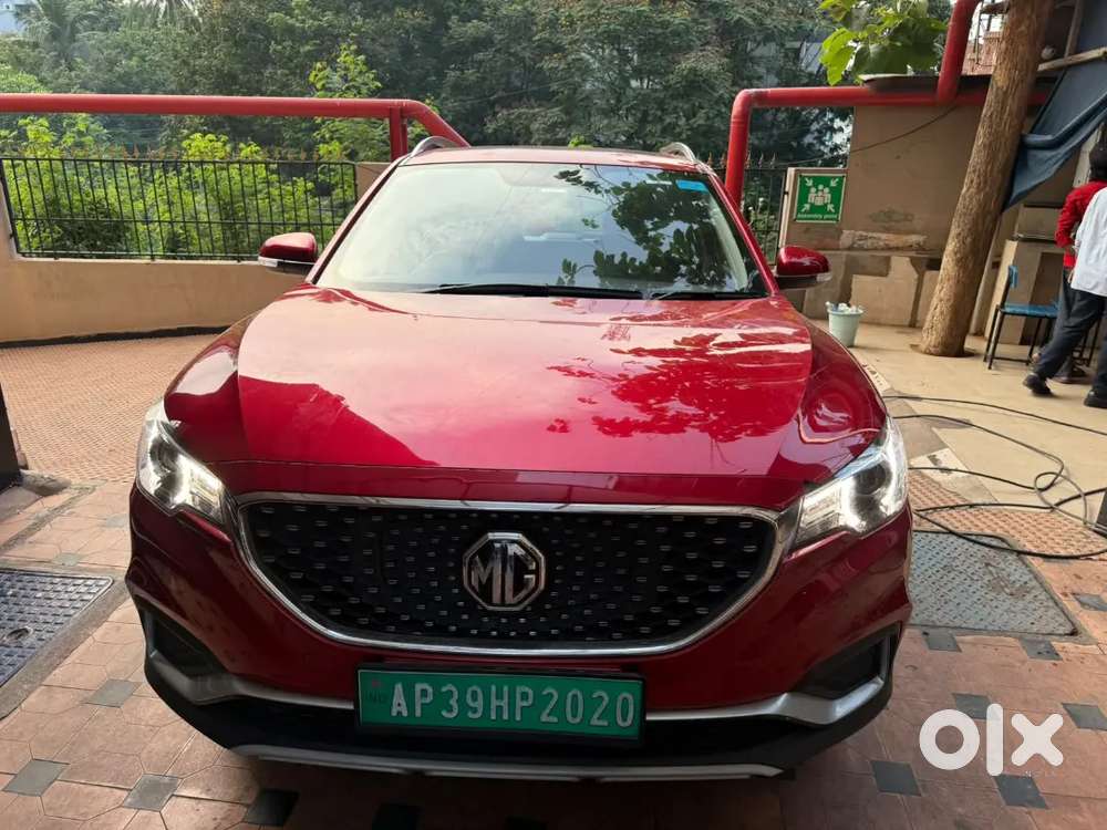 Mg Zs Ev Red