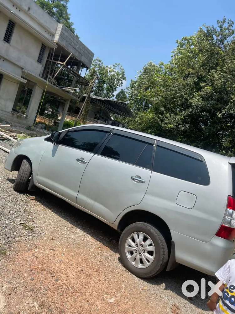 Toyota Innova 2005 Diesel 323000 Km Driven
