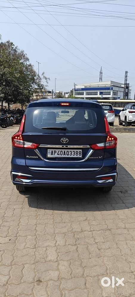 Toyota Rumion 2023 Petrol 20000 Km Driven