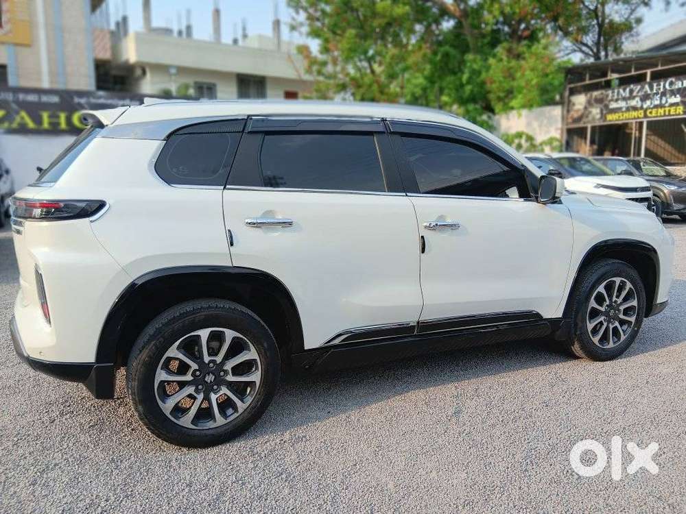 Maruti Suzuki Grand Vitara 1.5 Alpha Smart Hybrid At, 2022, Petrol