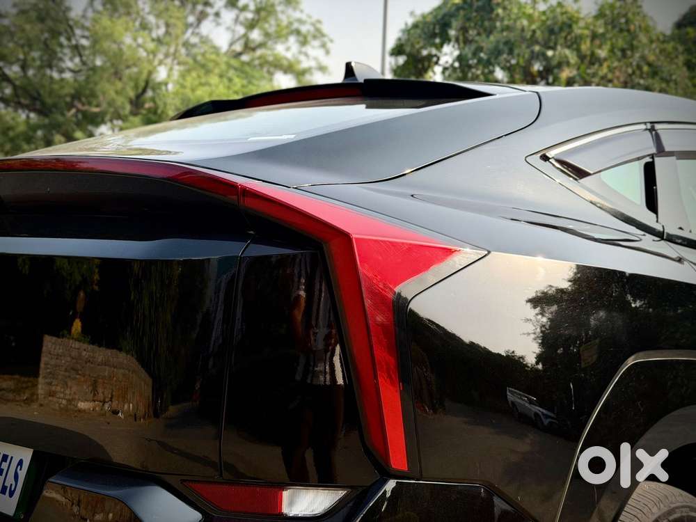 Mahindra Xev 9e Pack Two, 2026, Electric
