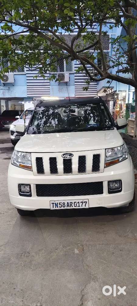 Mahindra Tuv 300 2018 Diesel Amt