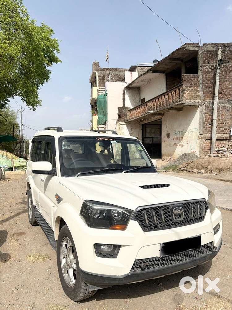 Mahindra Scorpio Diesel 2015