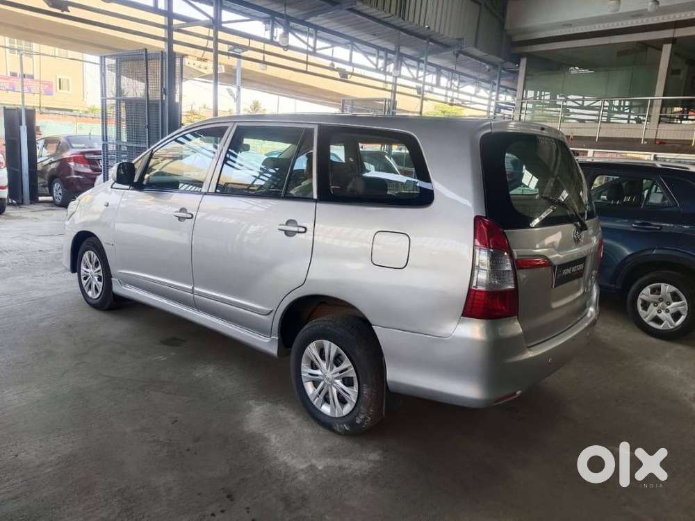 Toyota Innova 2.5 G (diesel) 7 Seater Bs Iv, 2014, Diesel