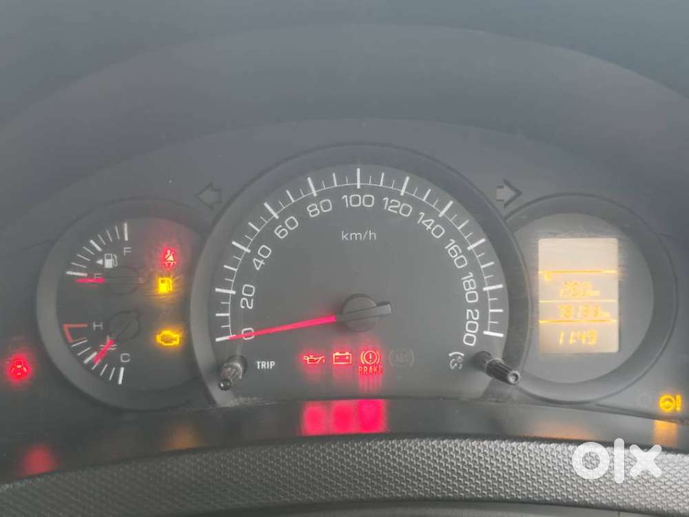 Maruti Suzuki Swift Lxi Option, 2016, Cng & Hybrids
