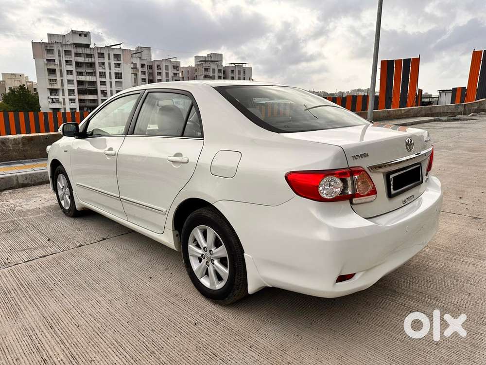 Toyota Corolla Altis [ ] 1.8 Vl At, 2012, Petrol