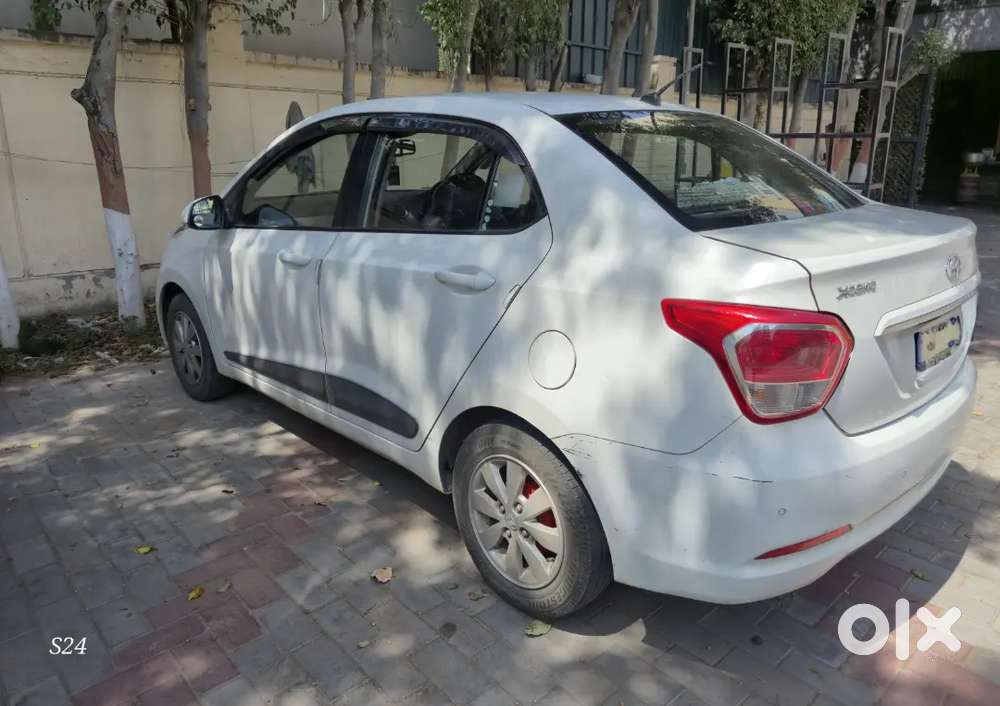 Hyundai Xcent, Petrol 2014