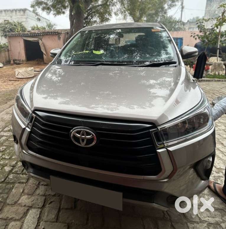 Toyota Innova Crysta 2.4 G Mt, 2022, Diesel