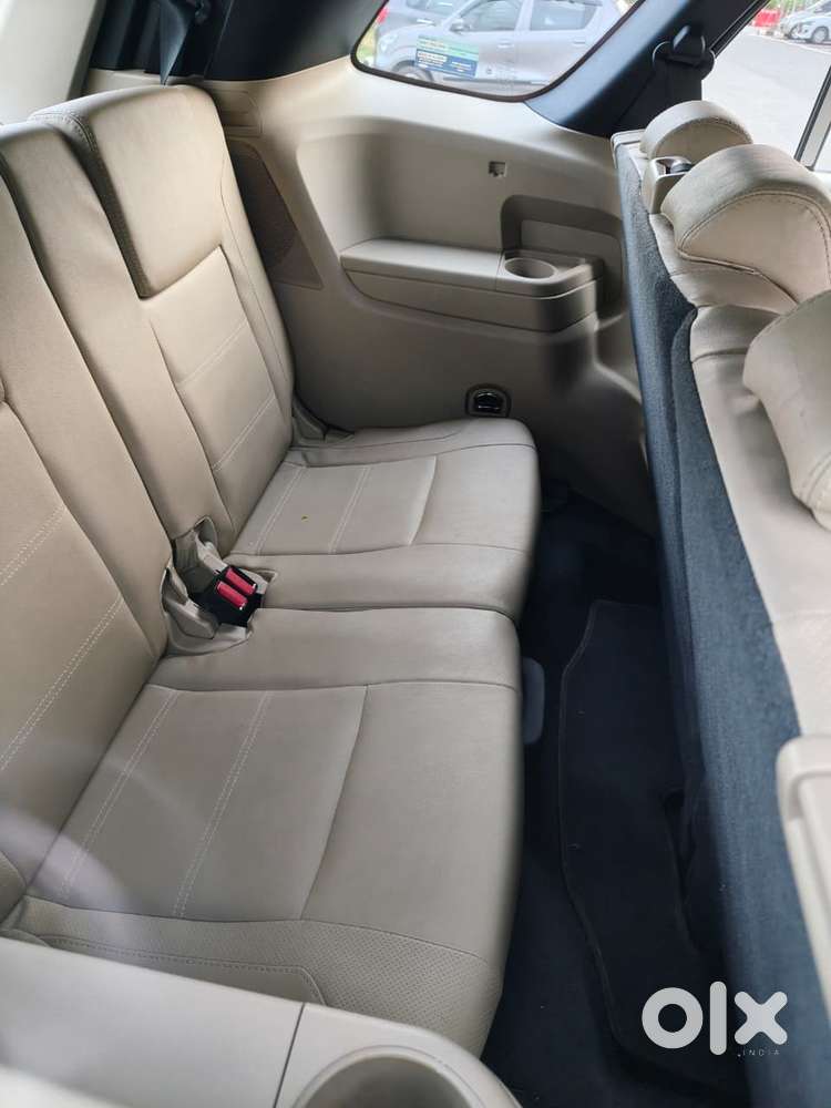 Ford Endeavour, 2016, Petrol