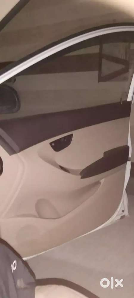 Hyundai Eon Magna 2013