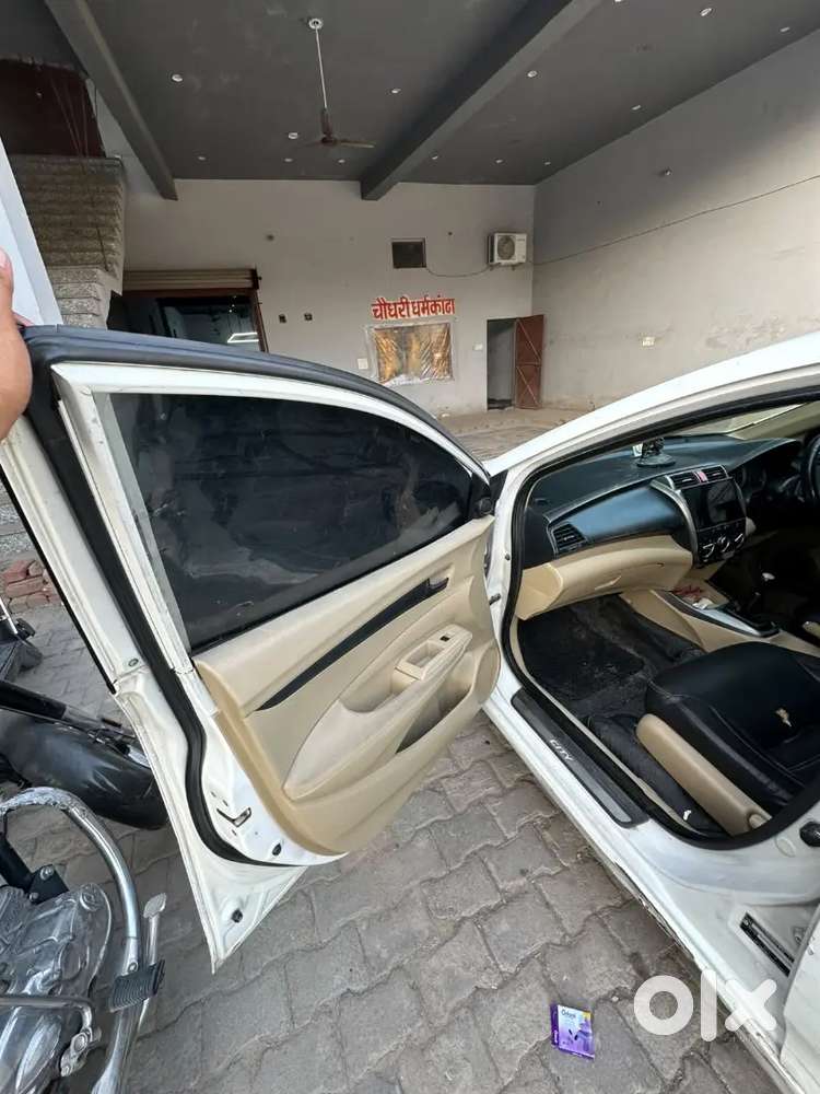 Honda City Zx 2013 Cng & Hybrids 123000 Km Driven