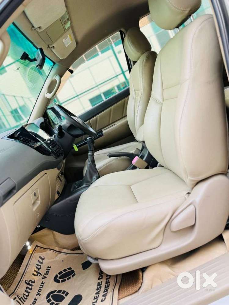 Toyota Fortuner 4x2 Manual, 2013, Diesel