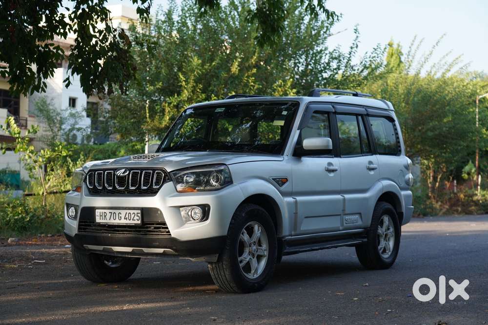 Mahindra Scorpio 1.99 Intelli Hybrid S10, 2017