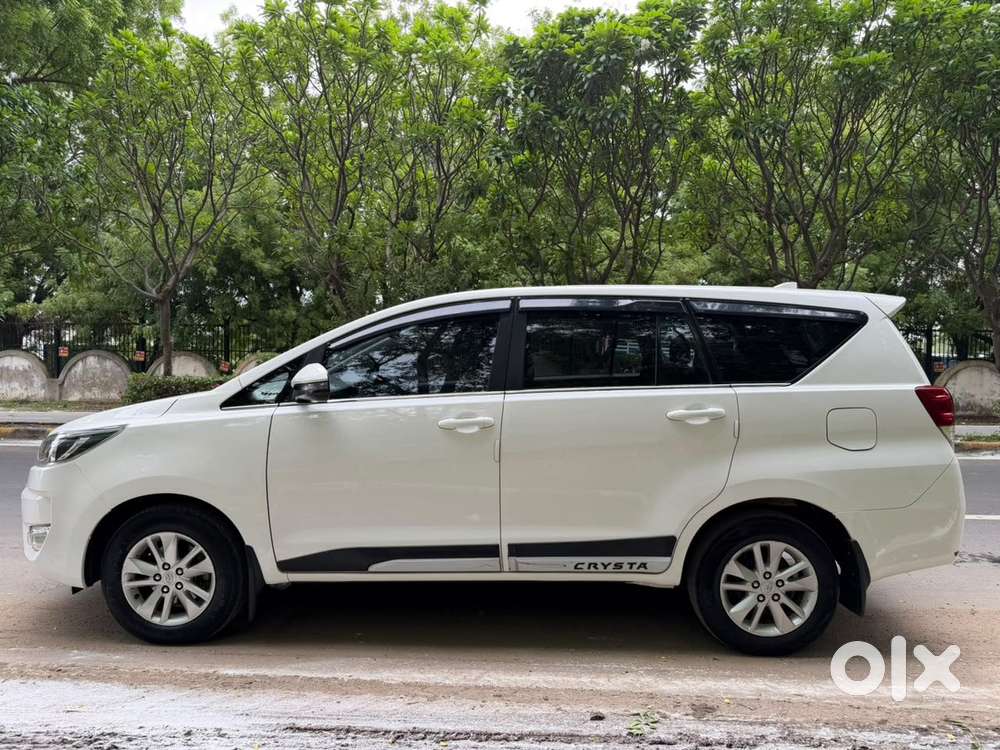 Toyota Innova Crysta 2.4 Gx Mt, 2023, Diesel