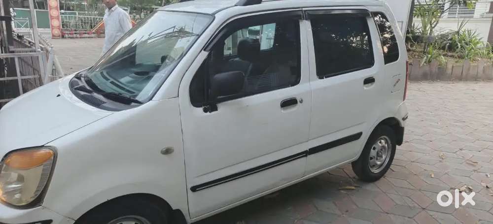 Wagonr Petrol Cng 2010