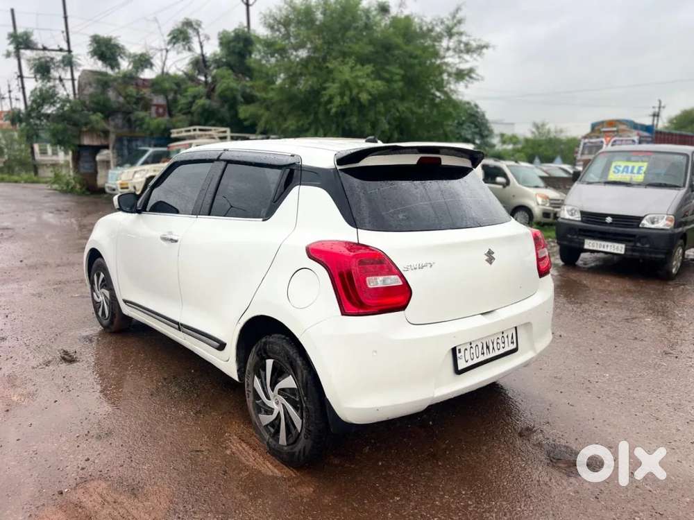 Maruti Suzuki Swift Vxi, 2022, Petrol