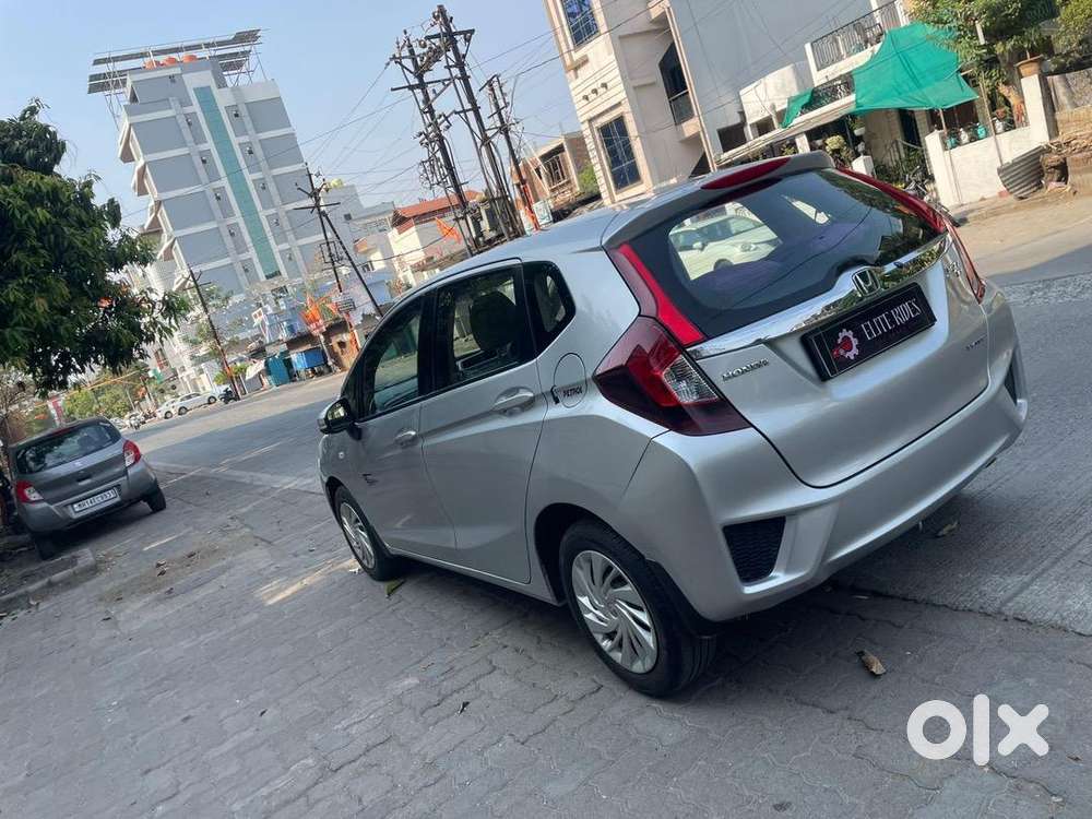 Honda Jazz 2016 Petrol 63500 Km Driven