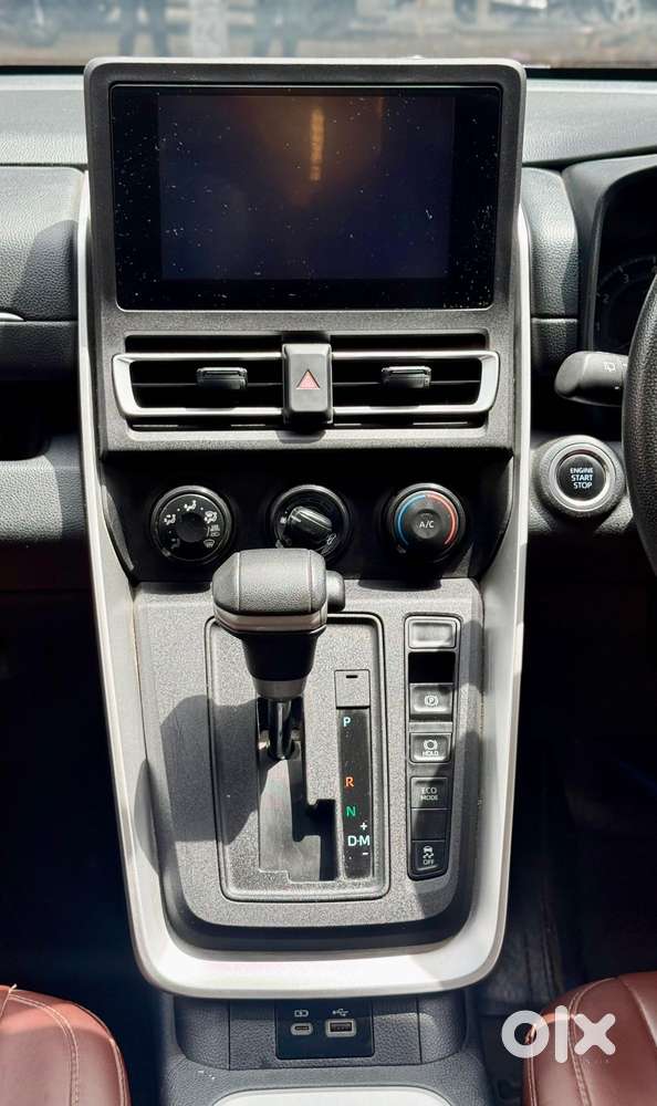 Toyota Innova Hycross Gx (o), 2024, Petrol