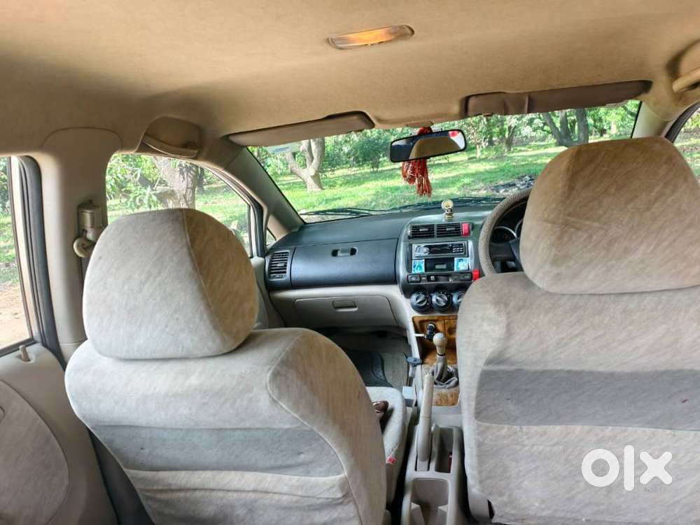 Honda City Zx 2005 Petrol Well Maintained