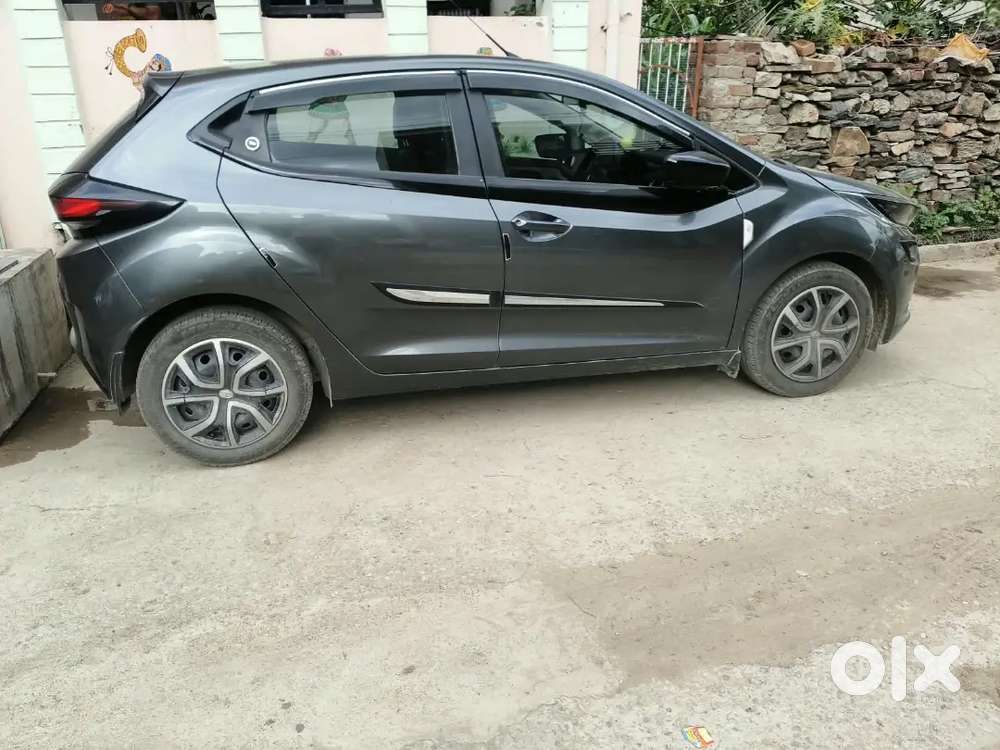 Tata Altroz Xm Plus 2023