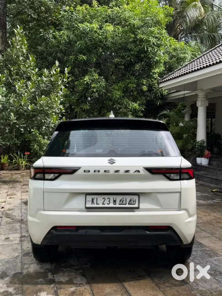 Maruti Suzuki Brezza 2023 Petrol 21000 Km Driven Not Hybrid
