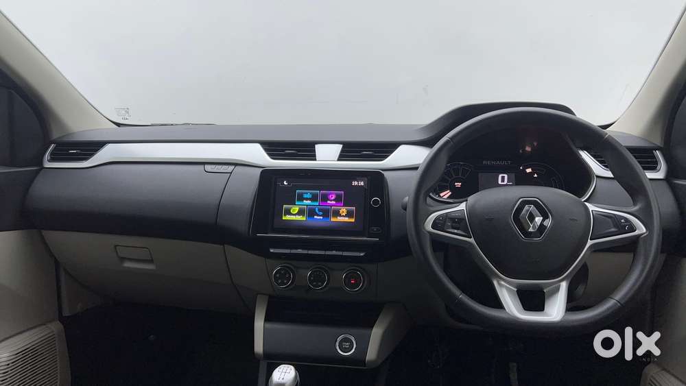 Renault Triber Rxz, 2021, Petrol