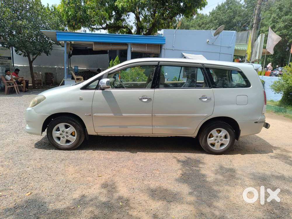 Toyota Innova 2.5 V 7 Str, 2005, Diesel