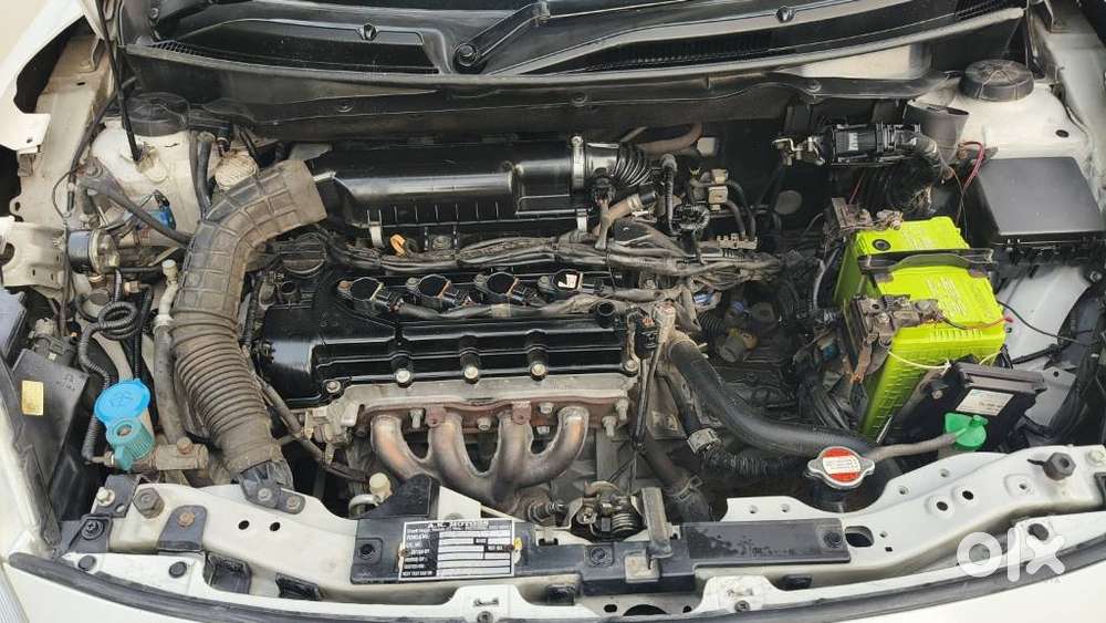 Maruti Suzuki Swift Dzire Lxi Option, 2017, Cng & Hybrids