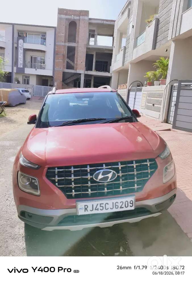 Hyundai Venue 2019 Petrol 38000 Km Driven